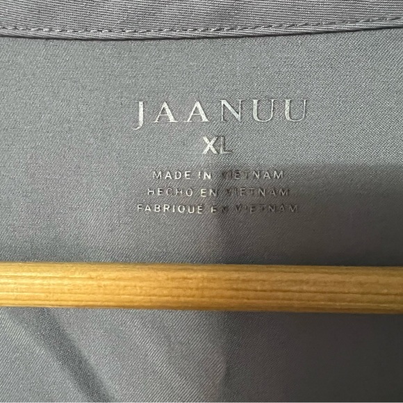 Jaanuuu scrub top size xl grey - Picture 4 of 8